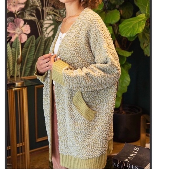 POL long cardigan Olive Green popcorn long sleeve with front pockets NWT - Picture 3 of 10